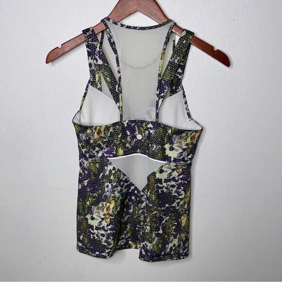 Lululemon Running in The City Mesh Tank Top Size 6 - Picture 6 of 8